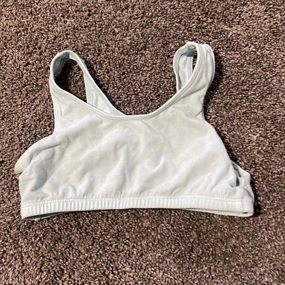 sports bra